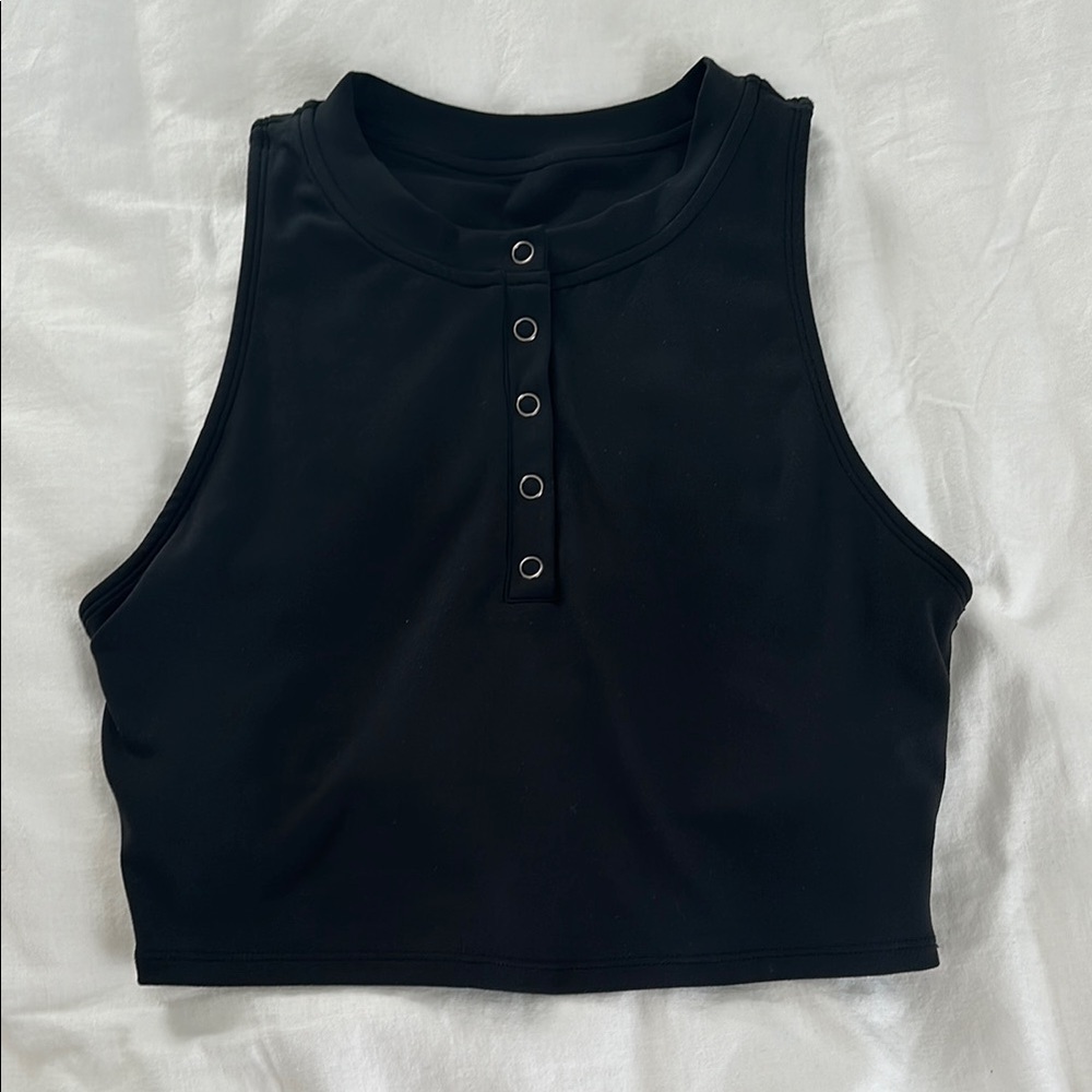 Ptula Athletic Henley Crop Top Black